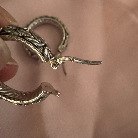 Sterling silver small Byzantine hoop earrings - Picture 3 of 4